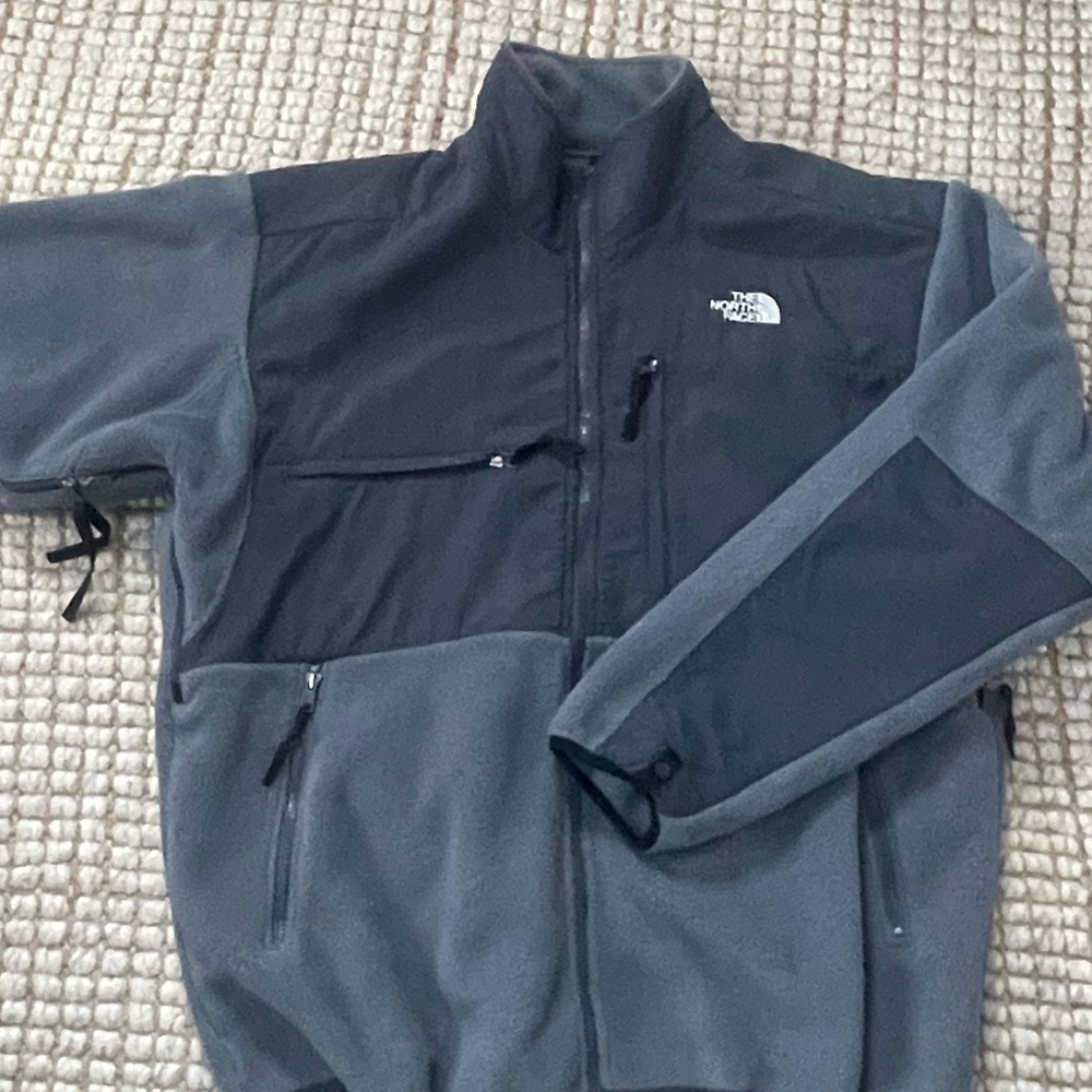 North face men’s XL fleece jacket